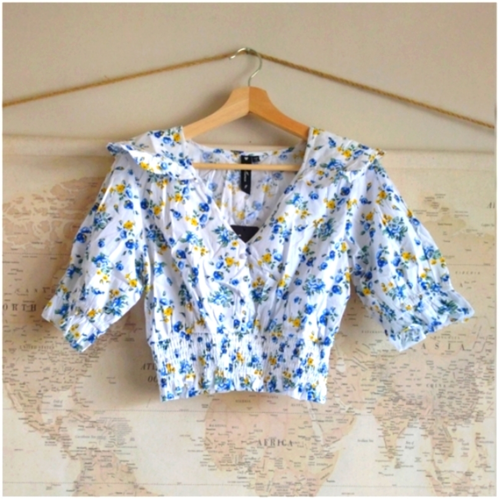 NEW Cottagecore Ditsy Floral Print Blouse with Peter Pan Collar-Size S